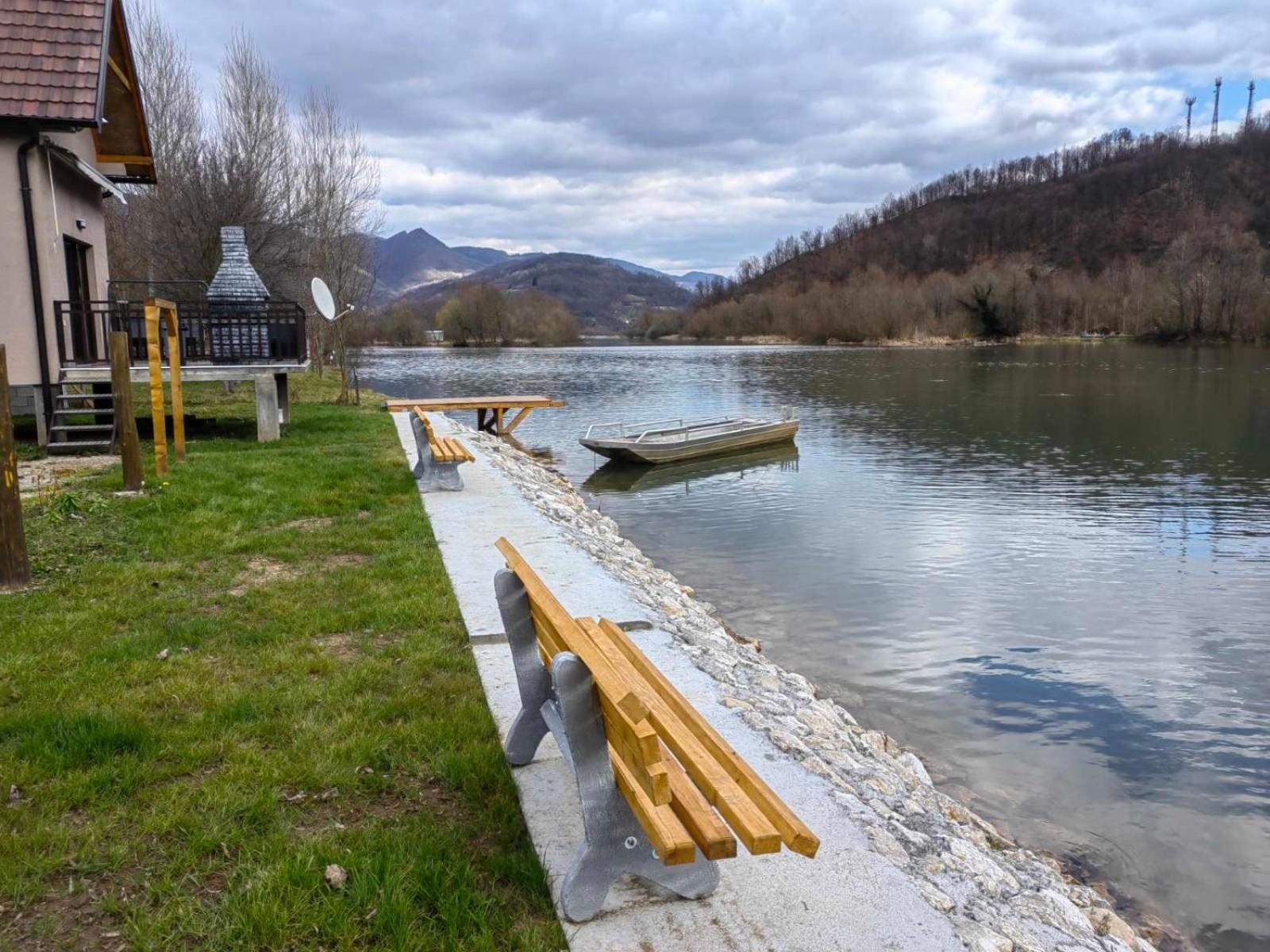 Vikendica Mihic Villa Zvornik Bagian luar foto